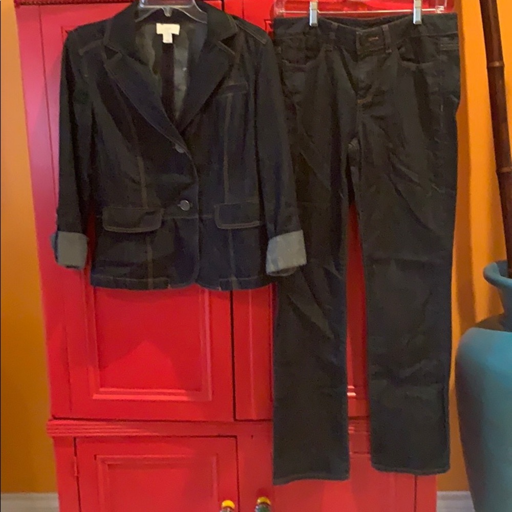 NWOT Ann Taylor aloft Chambray Denim Paint Suit❤️